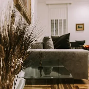 https://orpheus-apartments-plovdiv.plovdiv-hotels.com